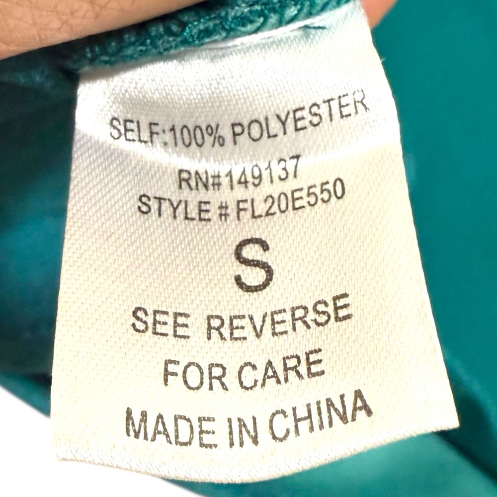 Envy Teal Bell Sleeve Dress NWT - Picture 7 of 8